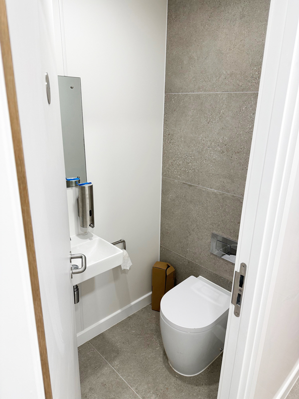 office-toilet