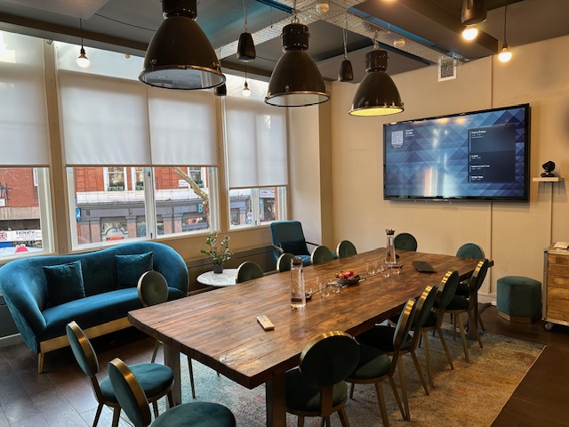 40E+CGYSJuly2021 board room